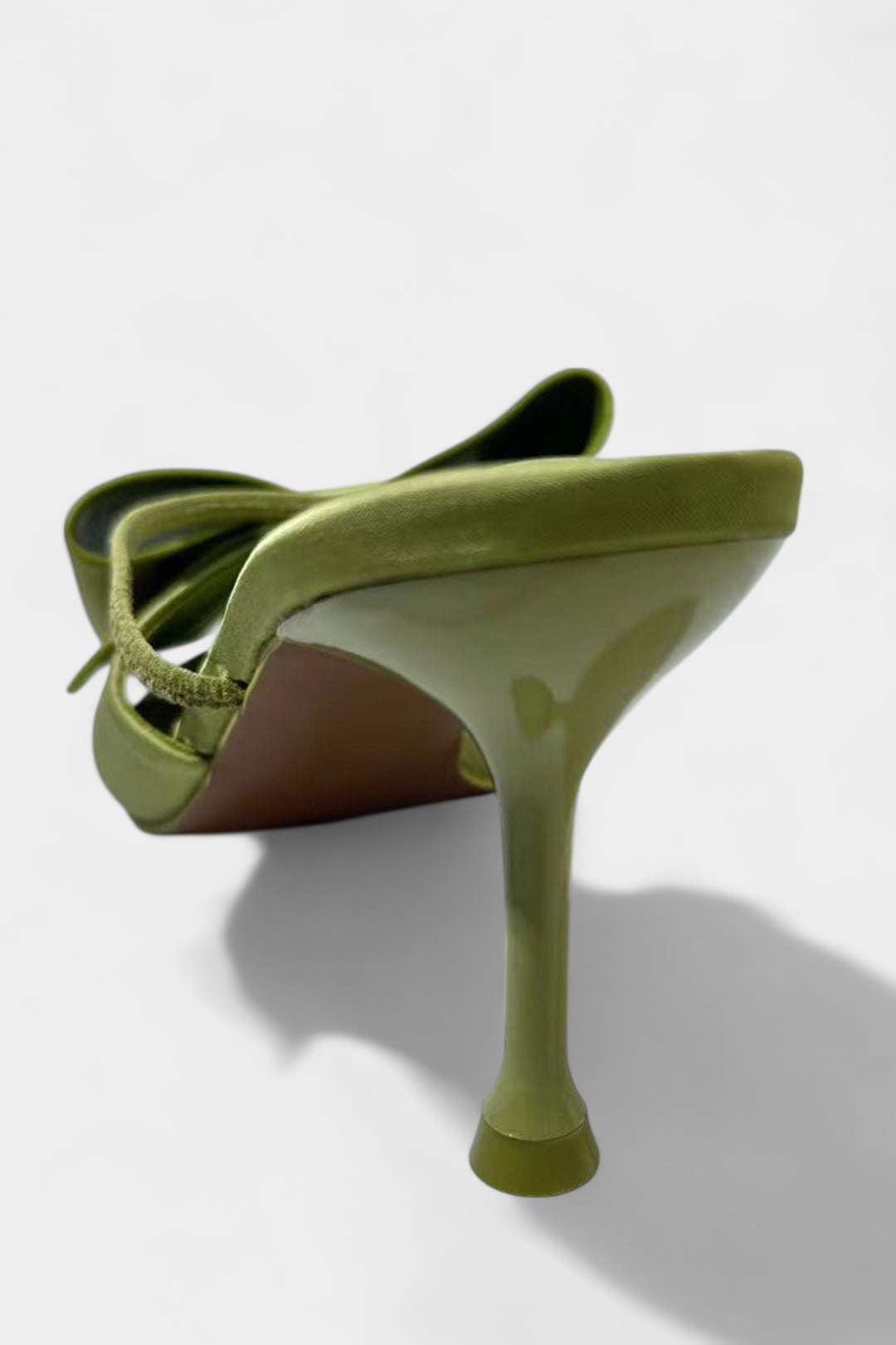 Tacones Puntiagudos de Cuero Sintético