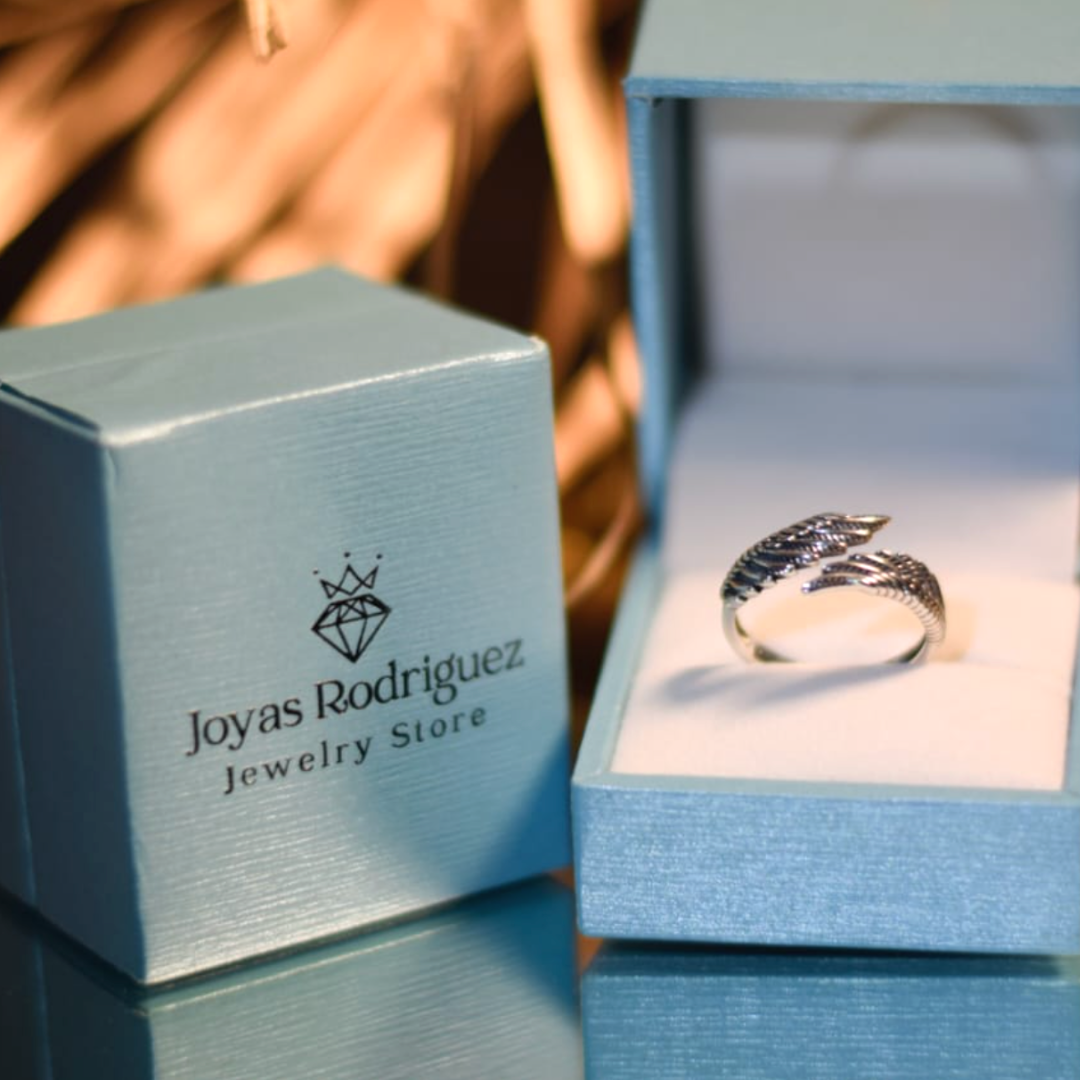 Anillo Alas de Ángel - Personalizable con Nombre