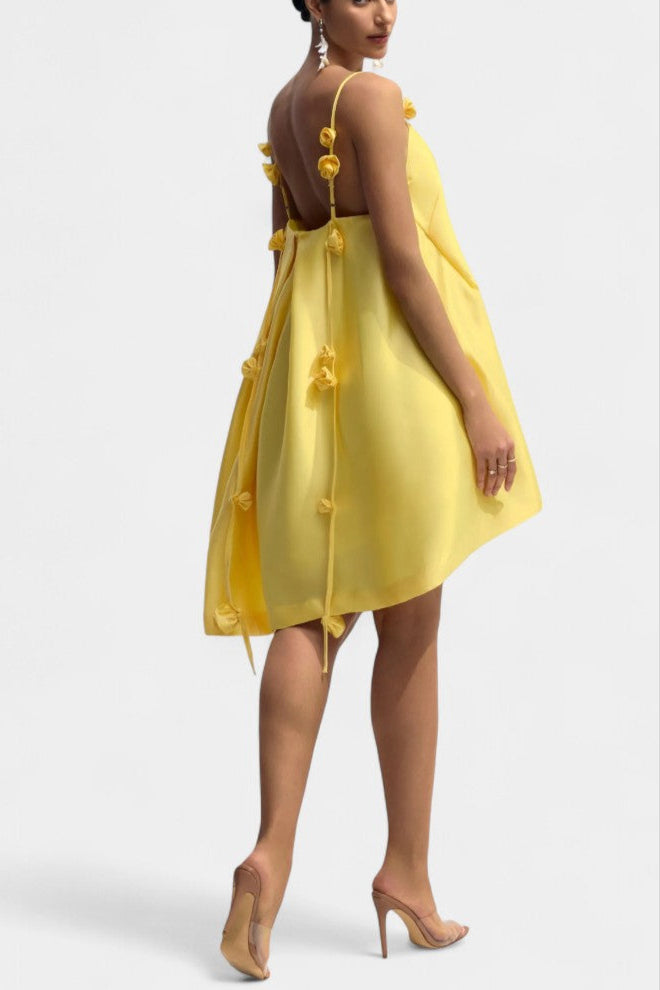 Hedda Vestido Mini Detalle Rosa con Tirantes Espagueti