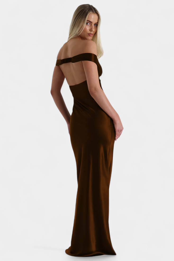 Blerina Vestido de Cola de Pez Sin Mangas