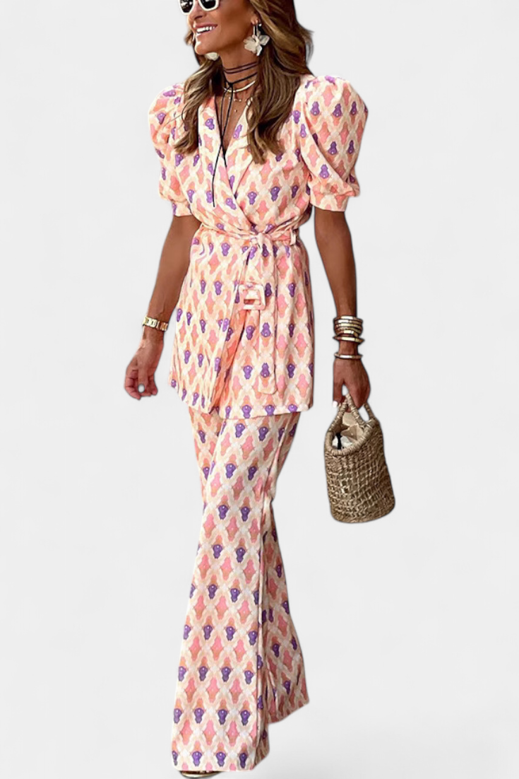 Araceli Conjunto Estampado con Blazer y Pantalón Acampanado