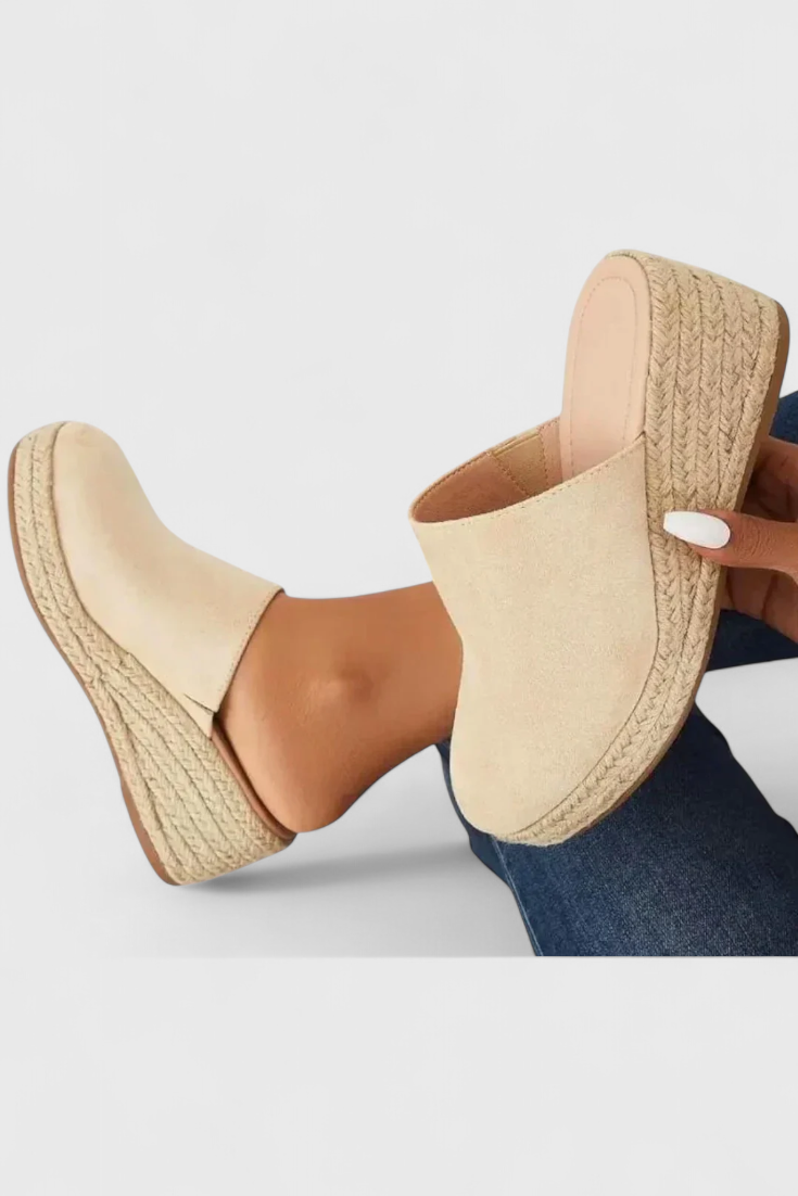 Lania Sandalia de Elegancia y Confort