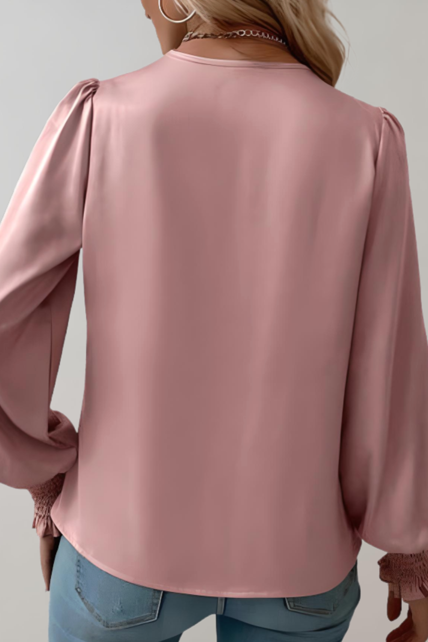 Quinn Blusa Elegante de Manga Larga con Escote en V