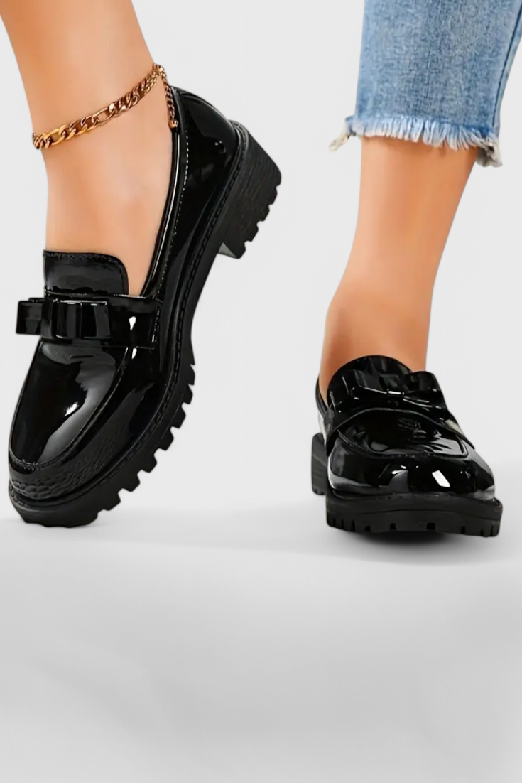 Zinnia Mocasines con Detalle de Lazo y Tacón Bloque