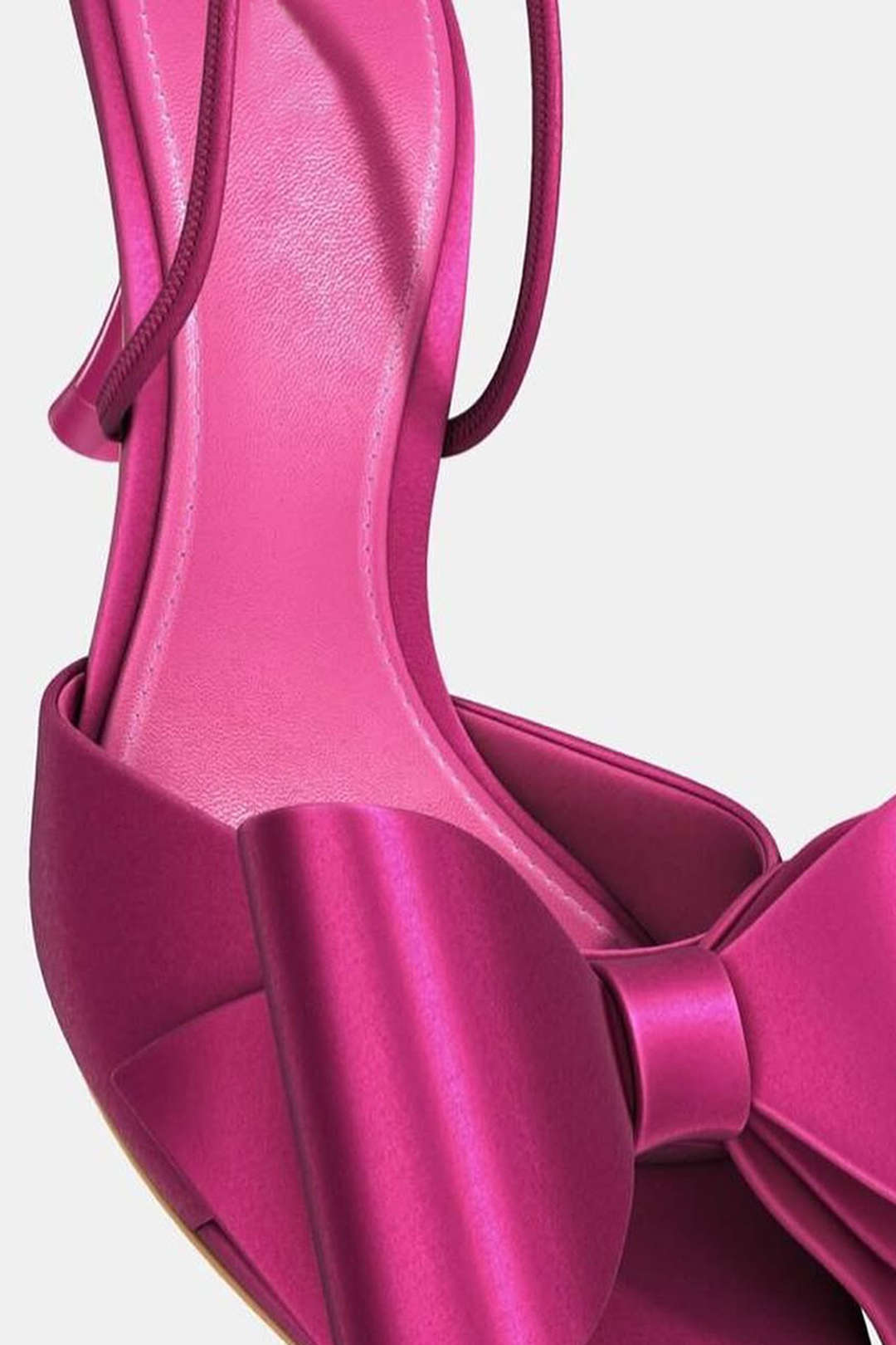 Tacones Puntiagudos de Cuero Sintético