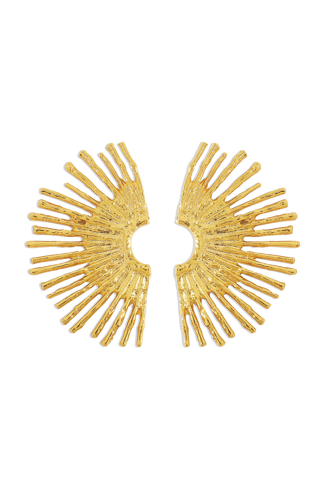 Pendientes de metal con borde ondulado