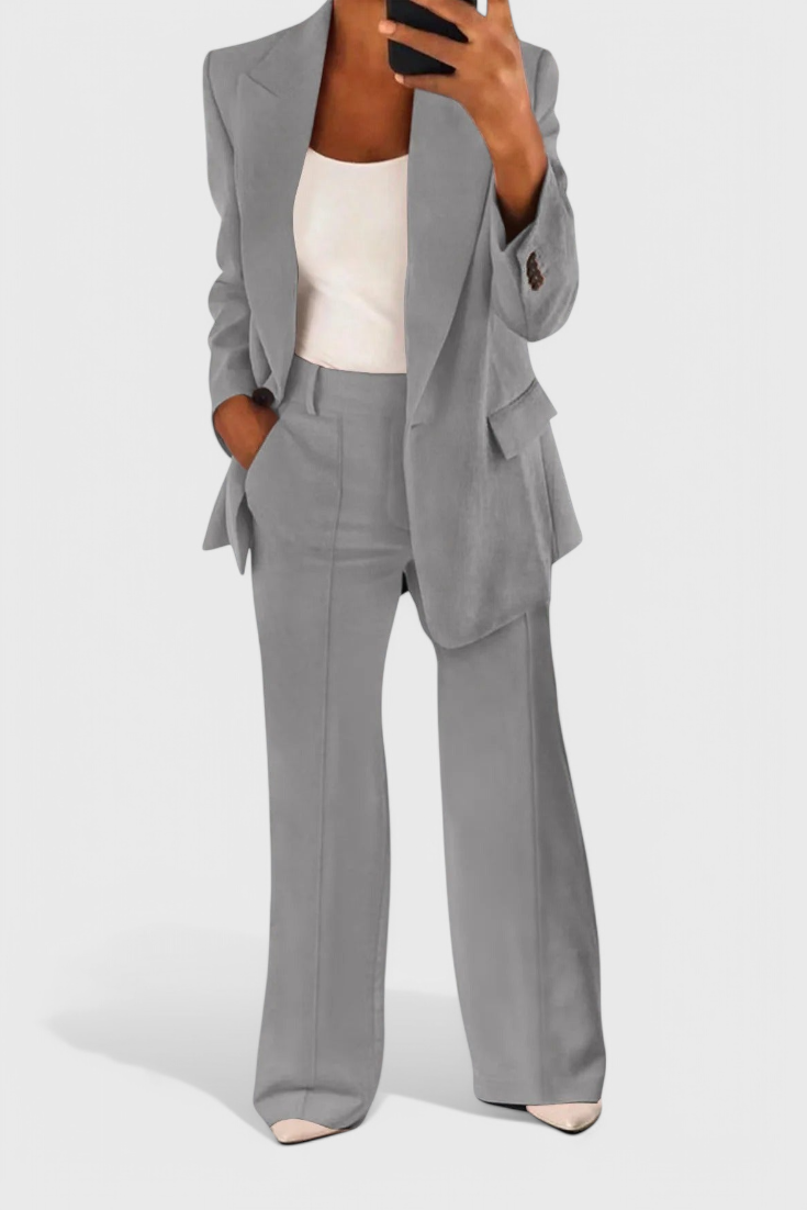 Kaia Conjunto Pulido de 2 Piezas para el Trabajo y Más Allá