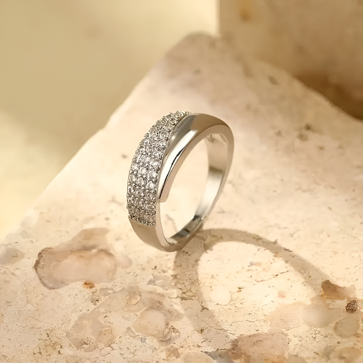 La magia del Julie™ | Anillo Haven Elegante
