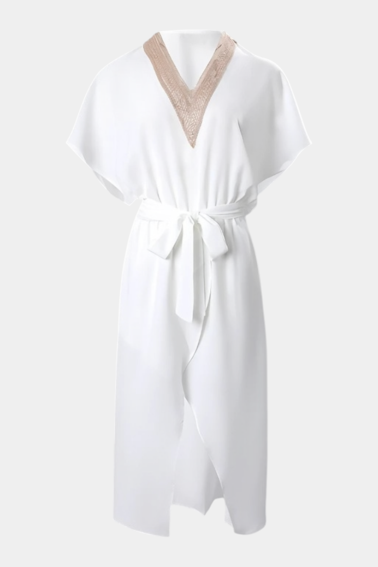 Effie Vestido Blanco Cruzado con Escote Calado y Abertura Frontal