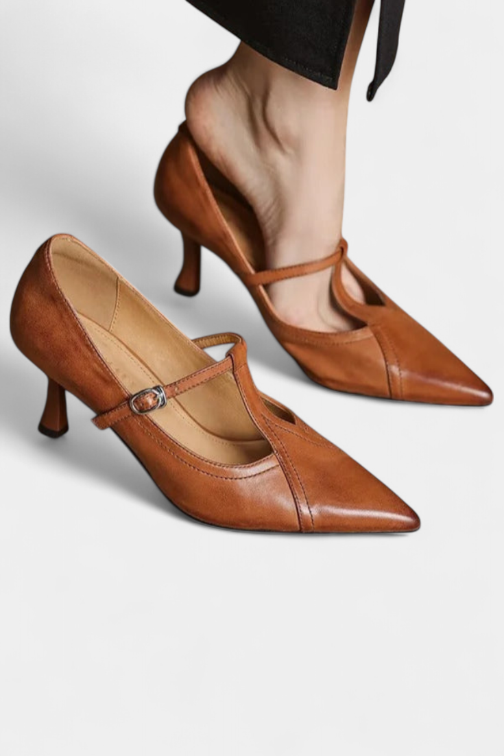 Zulema Tacones T-Bar Elegantes con Acabado Liso