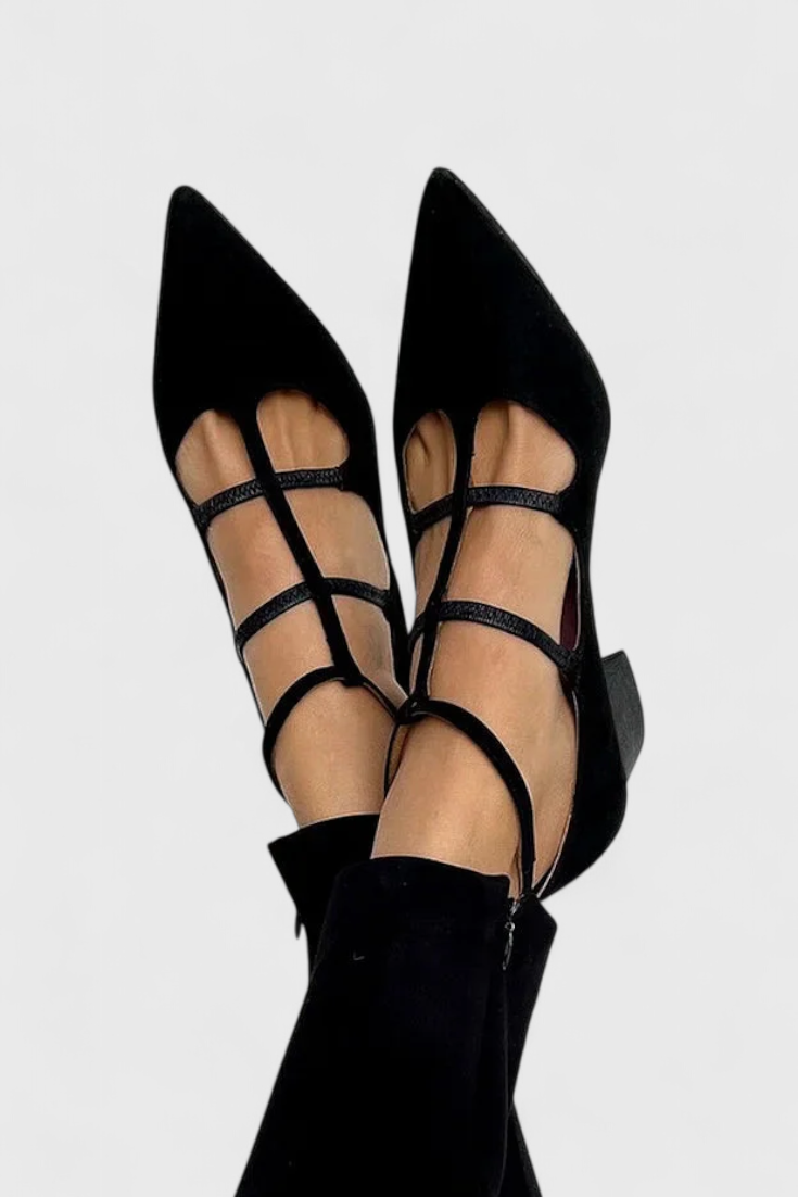 Wiltrud Zapatos de Tacón Negro con Punta Afilada y Correa Elegante