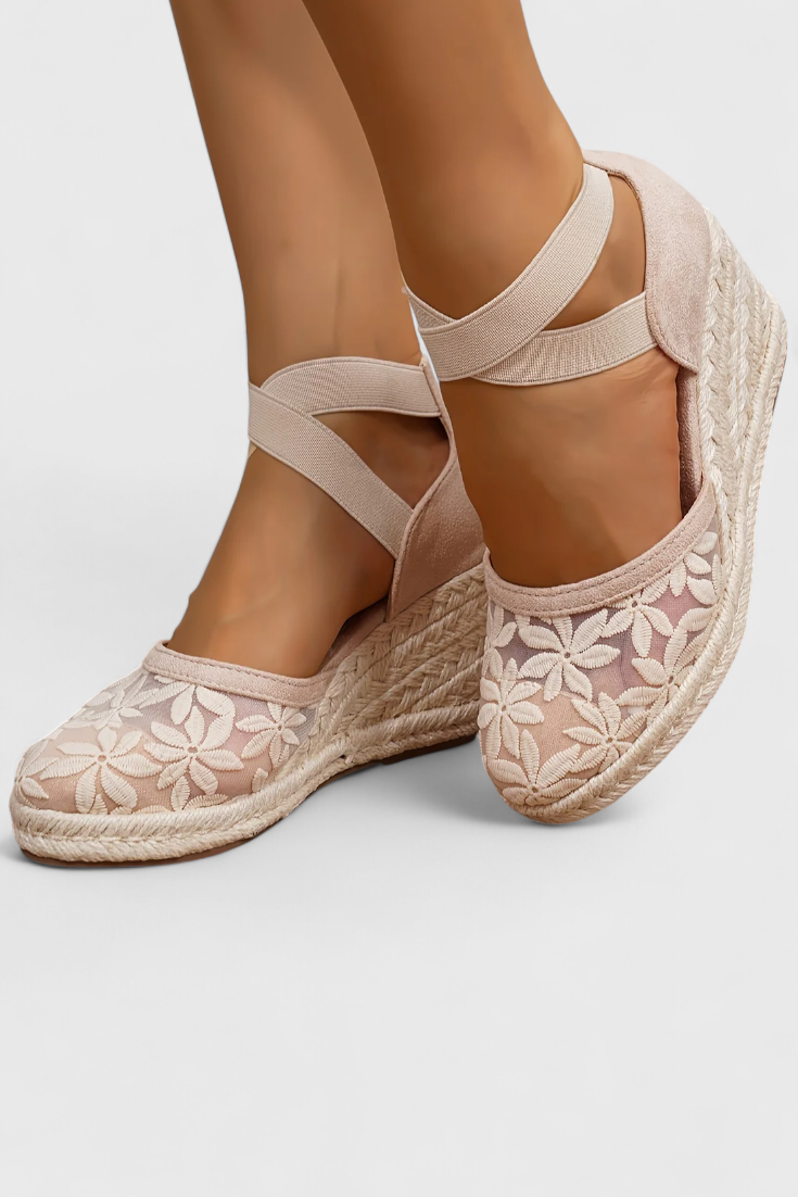 Phylis Sandalias Ortopédicas con Malla Floral y Plataforma de Talón